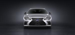 Lexus LS500h AWD 2020 года  (WW)